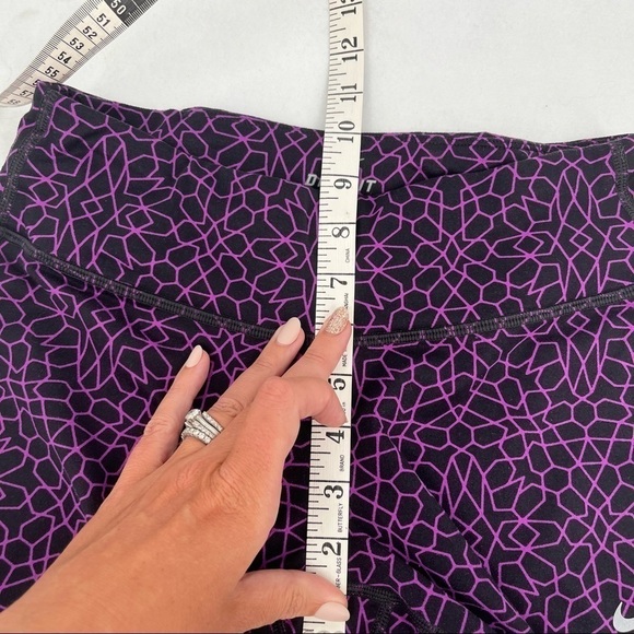 NIKE Womens Dri-Fit Running Training Capri Pant Black/Purple Starglass sz: Small - Picture 5 of 8